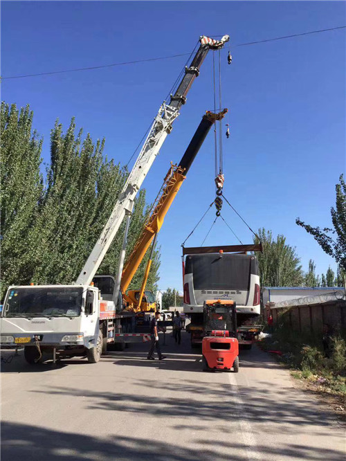 同德县港口集装箱搬运案例